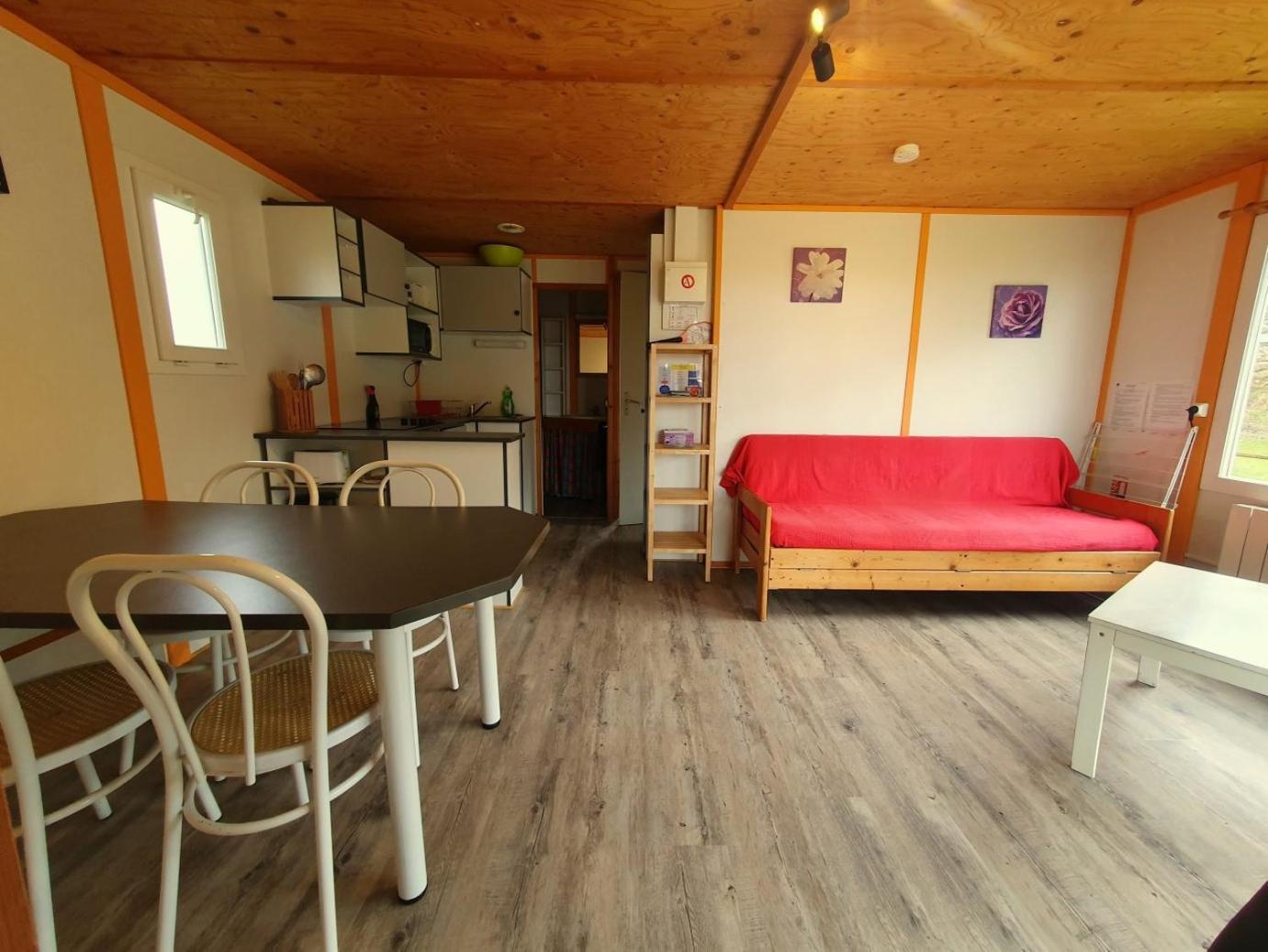 Les Chalets Du Quignon Autry-le-Chatel 外观 照片