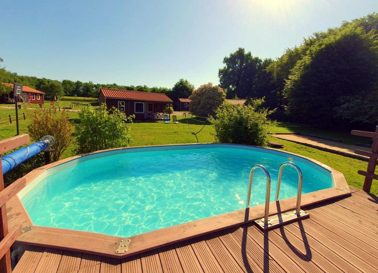 Les Chalets Du Quignon Autry-le-Chatel 外观 照片